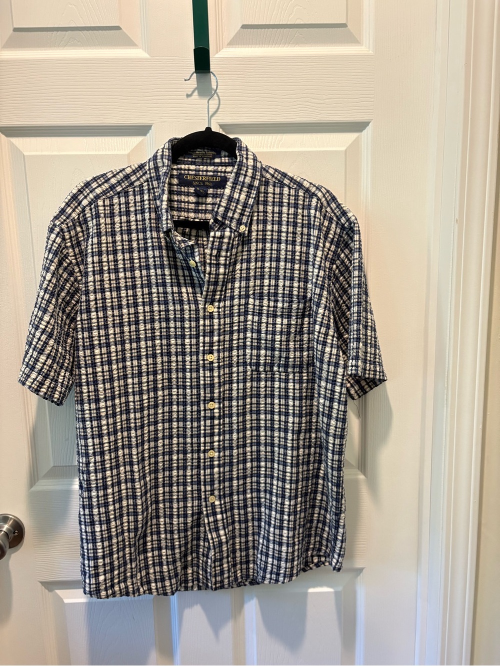Chesterfield Men’s Plaid Seersucker Short Sleeve Shirt Large